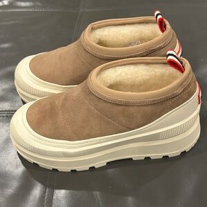 Hunter Women’s Brown and Cream Slip-On